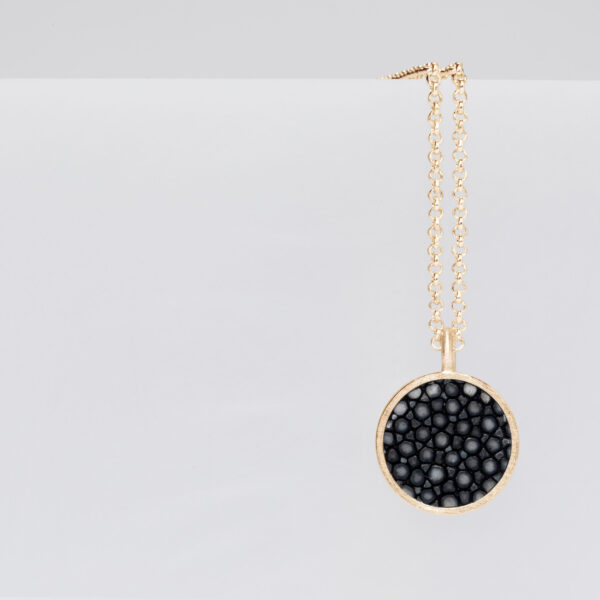 Kette mit Anhänger DOT